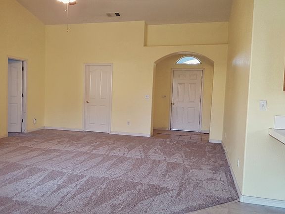 3rd image of 532 W Windsor Dr