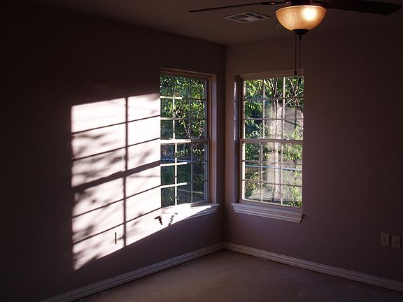 Corner window in Master with Walk in Closet and Bath