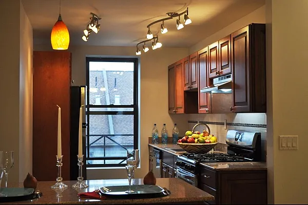 Rented by Corcoran | media 17