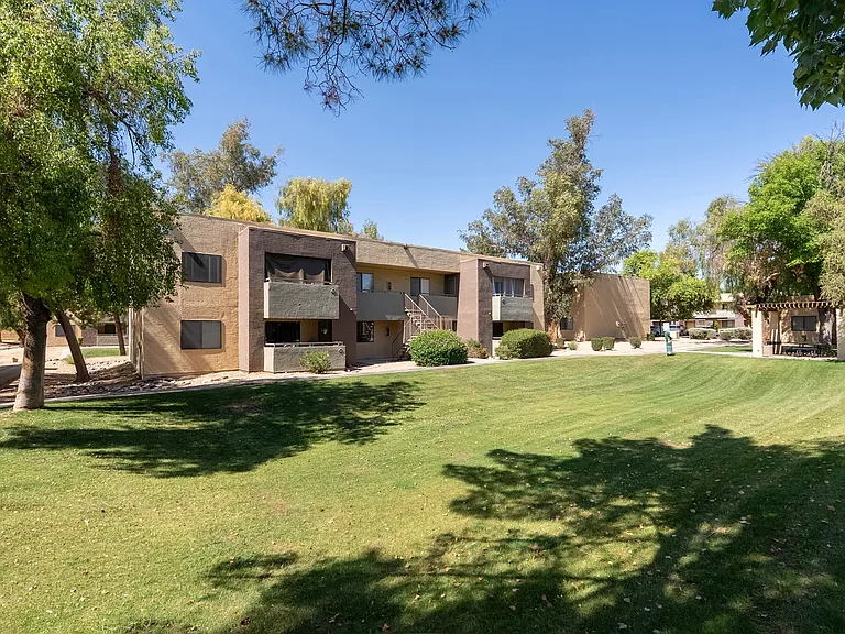 Union Hills Estates — Photo 14