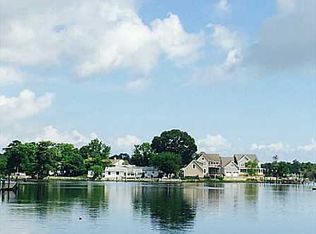 5 Crescent Pt, Poquoson, VA 23662