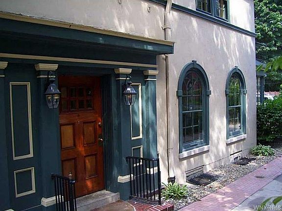 3rd image of 367 Linwood Ave