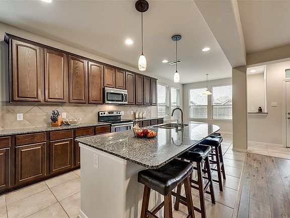 2nd image of 1512 Pelican Dr