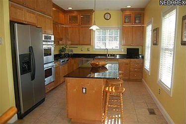5th image of 60 Ambrose Dr
