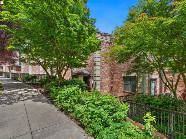 2430 NW Westover Rd Unit 201, Portland, OR 97210