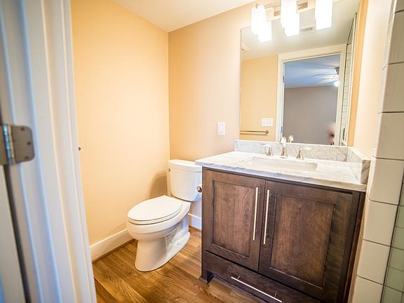 4th image of 4060 McGee St APT 02