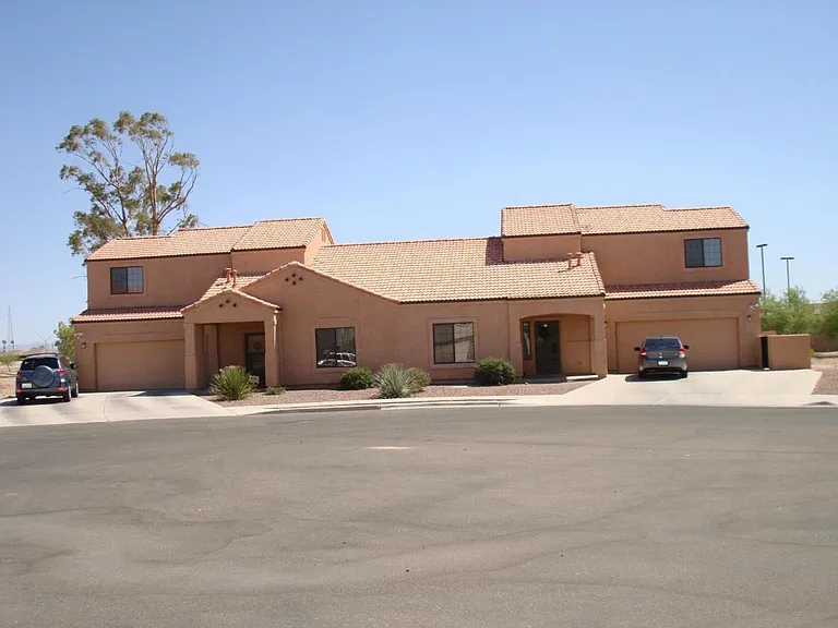 Soaring Heights Davis Monthan Air Force Base Housing — Photo 5