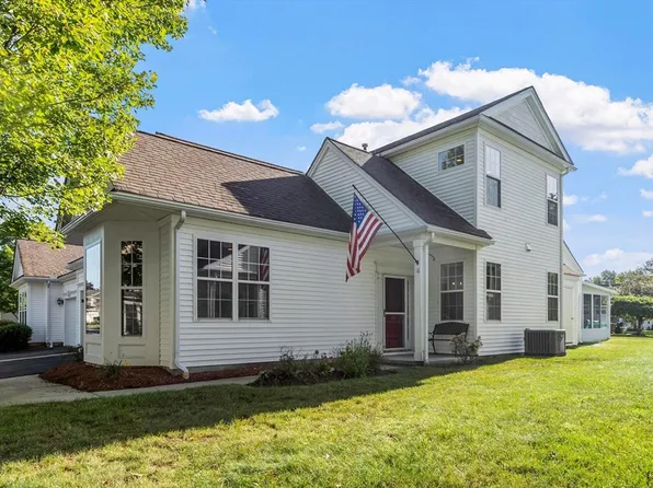 18 Hartland Way #18, Acton, MA 01720