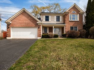 50 Copperwood Dr, Buffalo Grove, IL 60089
