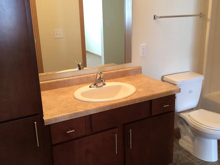 West Lake III Apartments — Photo 78