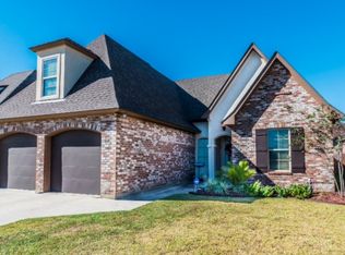 404 Old Cypress Dr, Broussard, LA 70518