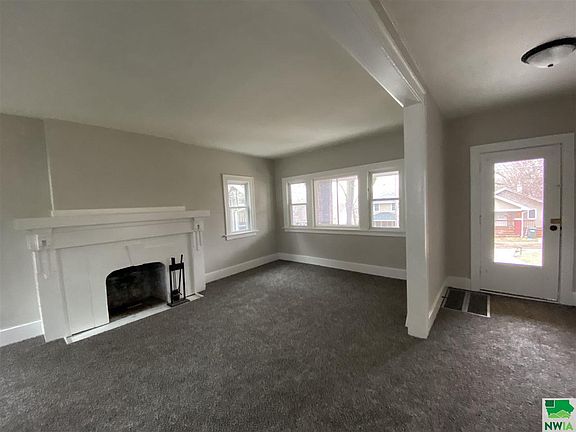 4th image of 2718 Virginia St
