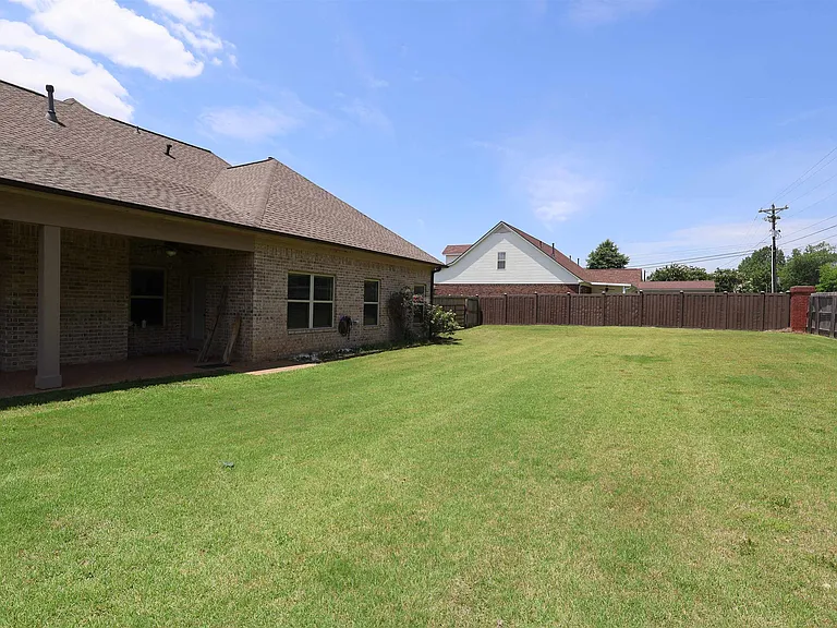 36 Littleton Way — Photo 27
