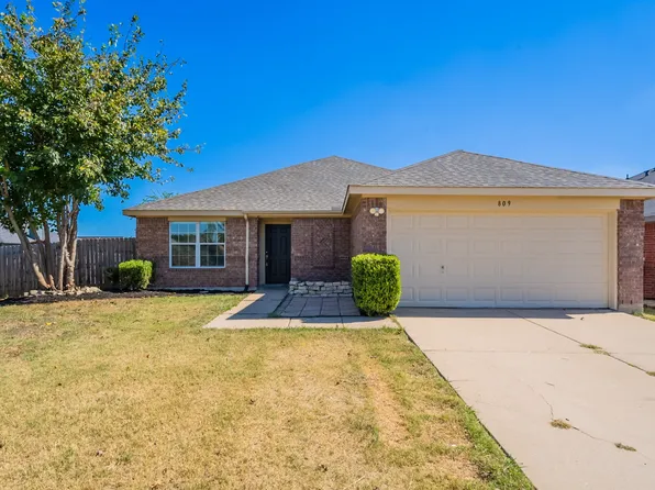 809 Sierra Cir, Burleson, TX 76028