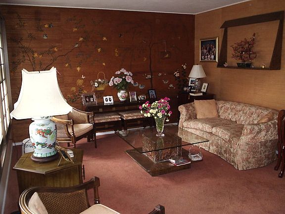 2nd image of 117 Cambridge Dr