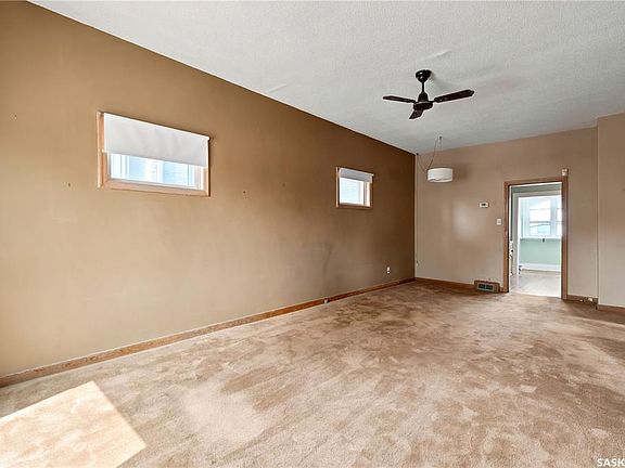 5th image of 700 College AVENUE