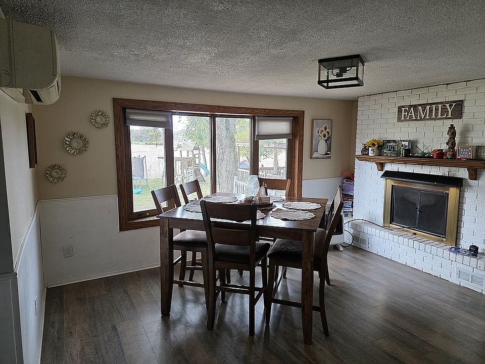 1st image of 21572 Hammersmith Rd