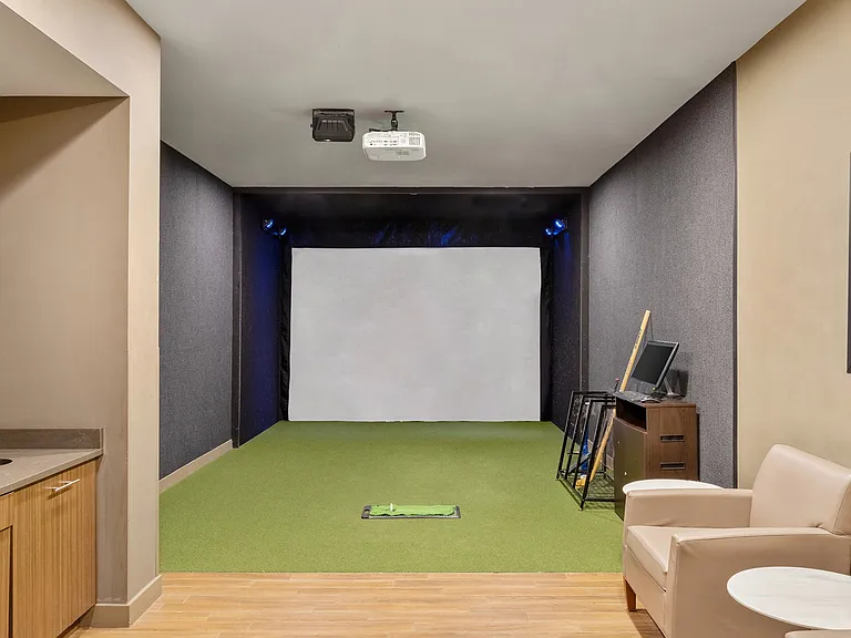 Warm up ahead of your Saturday tee time with our golf simulator
