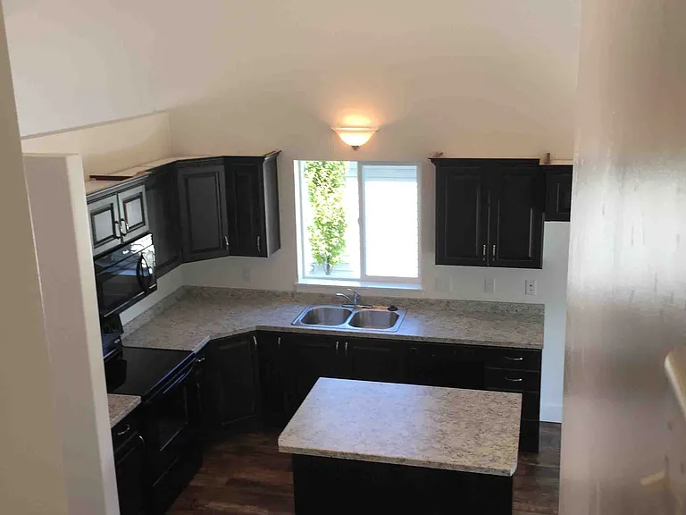 848 N 440 W — Photo 7