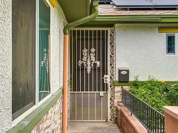 4th image of 6264 Fairwood Ave