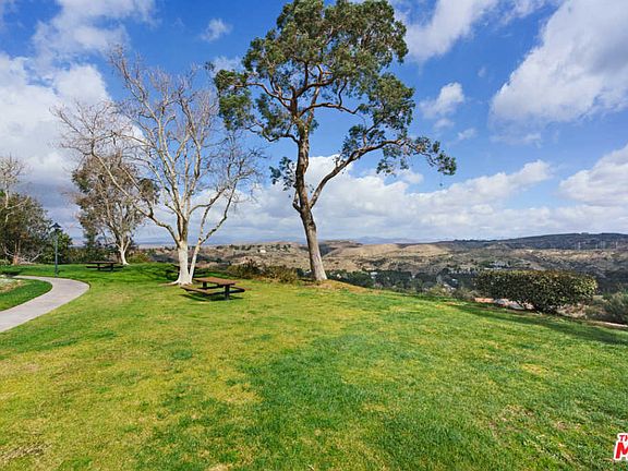 2nd image of 24435 Valle Del Oro Unit 203