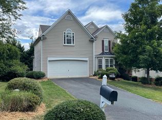 614 Nettle Ct, Charlottesville, VA 22903