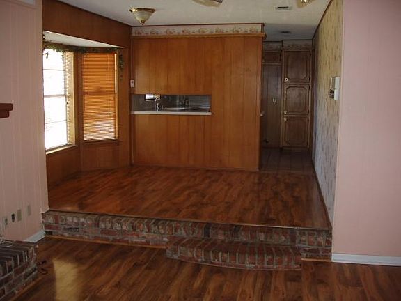 4th image of 6508 Lawndale Dr