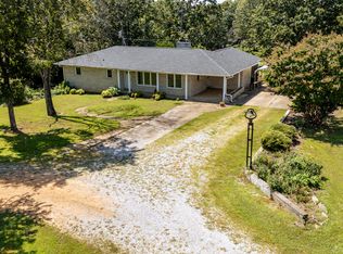 1321 Natural Bridge Rd, Waynesboro, TN 38485