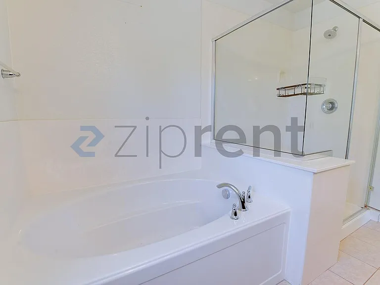 8018 Finchley Ct — Photo 22