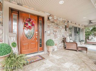 63 Finlay Ave, Staten Island, NY 10309