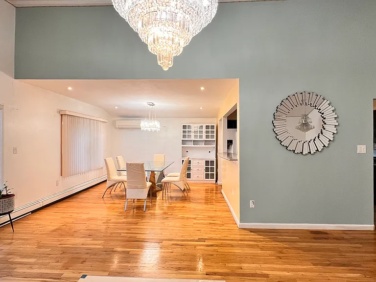 445 Oak Ave #2 — Photo 3