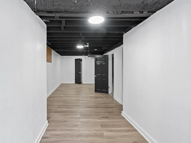 5408 Woodland Ave — Photo 10