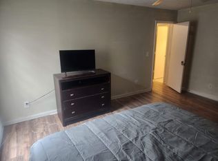 606 Windchase Ln, Stone Mountain, GA 30083