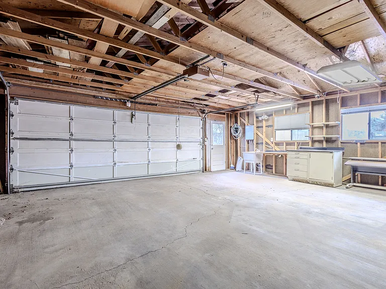 1124 E San Miguel St — Photo 44