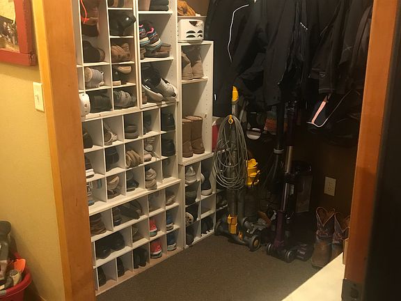 Mud room