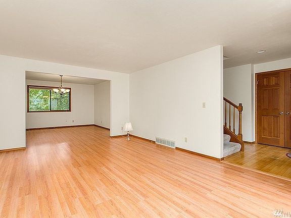 2nd image of 21836 NE 9th St