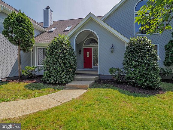 2nd image of 603 Harbor Dr
