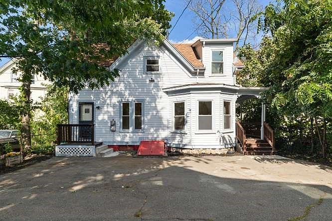 1st image of 69 Franklin St