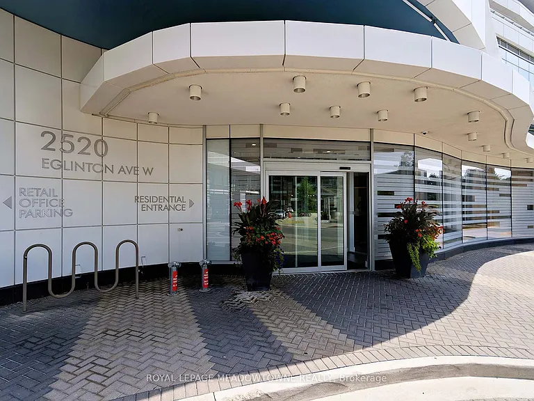 2520 Eglinton Ave W #1205 — Photo 3