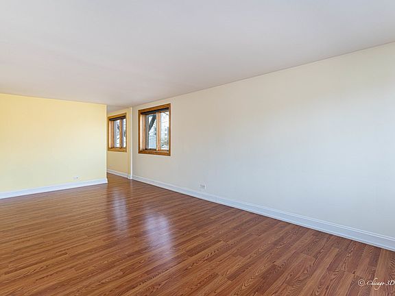 3rd image of 5915 W Gunnison St APT 2E