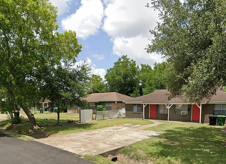 4203 Dawson Ln — Photo 1