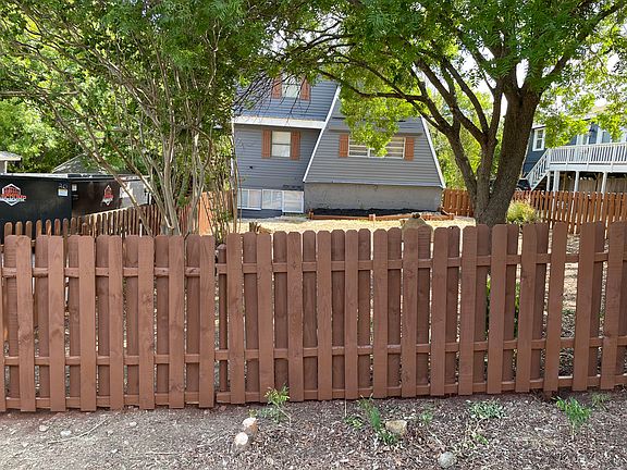 2nd image of 1129 Scenic Dr