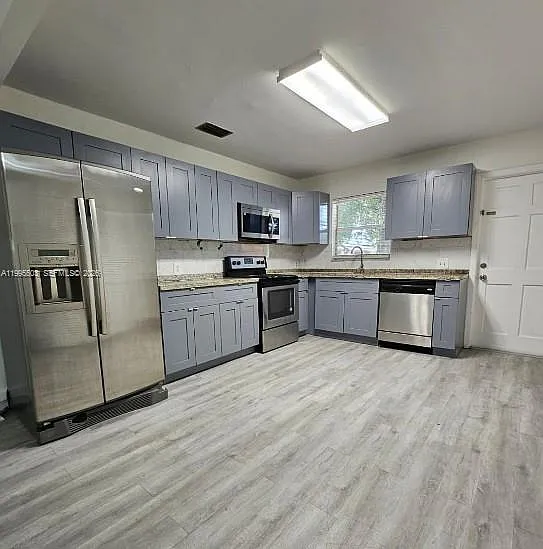 209 SW 9th St #209 — Photo 3