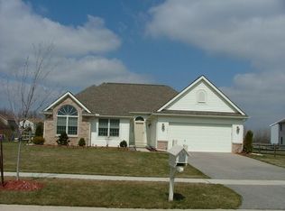 1063 Iron Trail Rd, Perrysburg, OH 43551