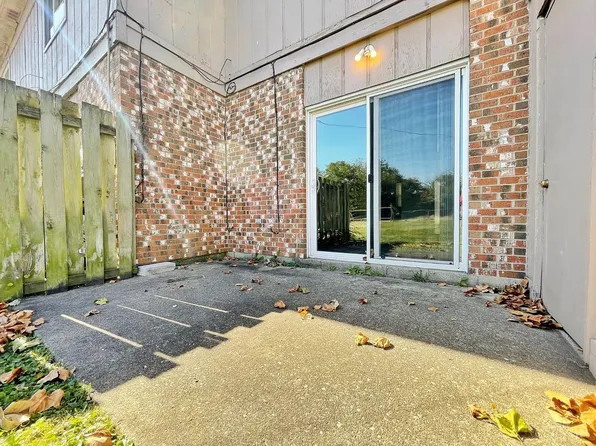 3610 Roosevelt Blvd APT B, Middletown, OH 45044