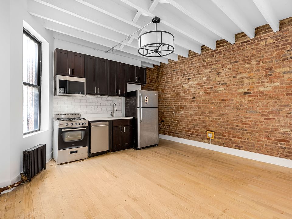 1st image of 244 Bainbridge St APT 4