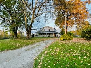 4270 Edinburg Rd, New Castle, PA 16102