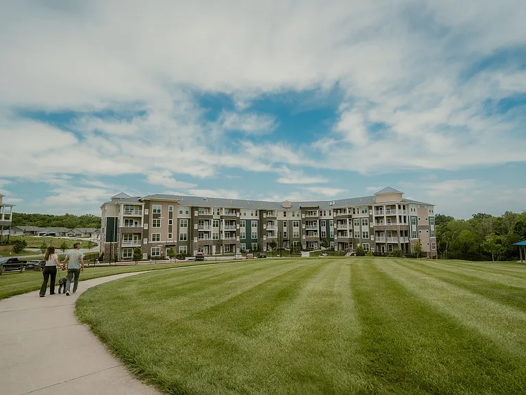 Bonavia Luxury Apartments — Photo 17