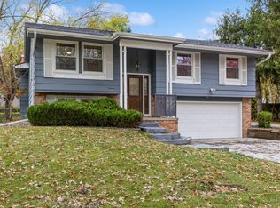 4516 67th St, Urbandale, IA 50322