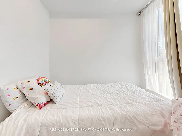 1005 Dundas St E #364 — Photo 23